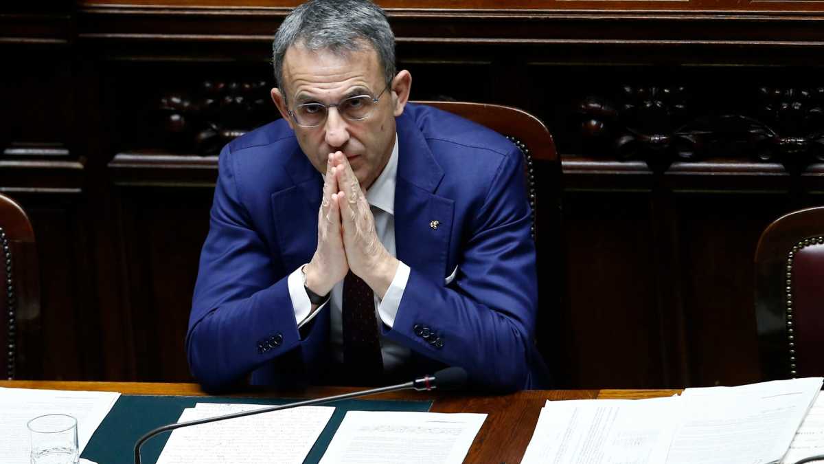 Immagine di Sergio Costa, il nome buono per tutte le emergenze a Cinque stelle