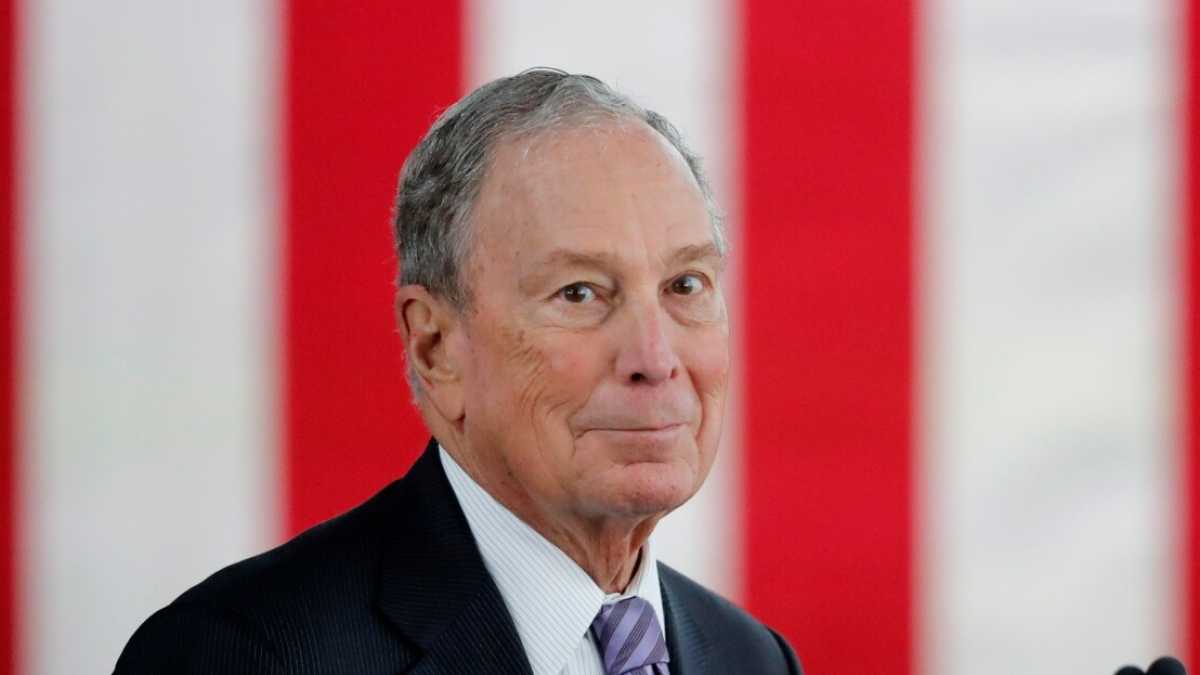 Immagine di Il primo dibattito di Bloomberg è un disastro