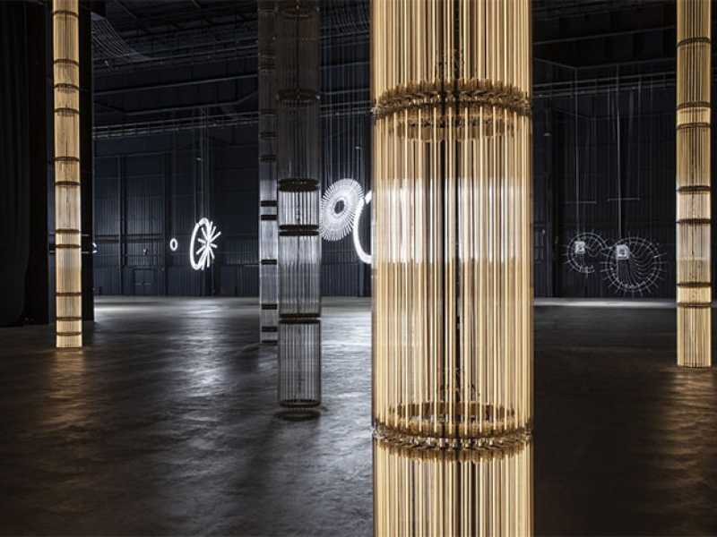 Un'opera di Cerith Wyn Evans in mostra Pirelli HangarBicocca