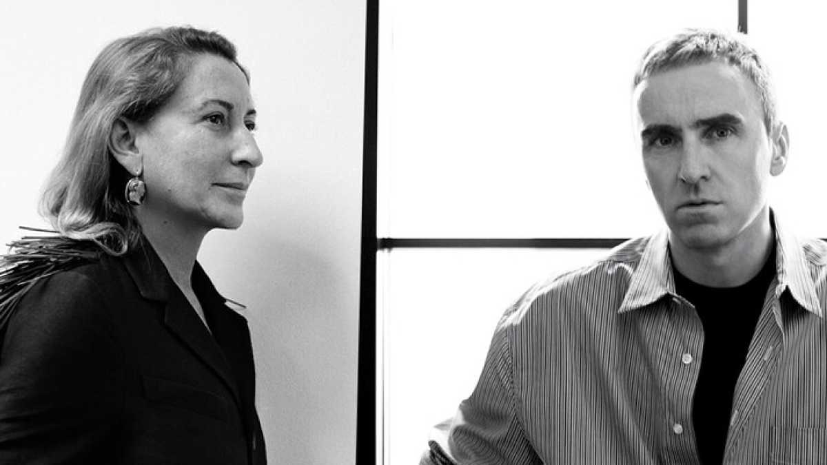 Immagine di Miuccia Prada e Raf Simons uniscono le forze, analisi di una sfida