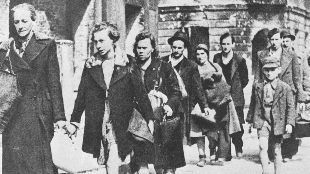 Immagine di Quando la schiuma della terra impregnò la sciagurata Europa del Novecento