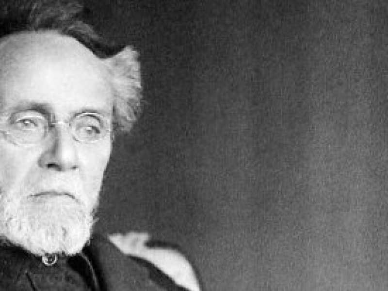 Andrew Taylor Still (1828-1917) &egrave; il medico statunitense fondatore dell'osteopatia, una teoria secondo la quale sarebbe possibile curare qualunque malattia manipolando muscoli e ossa