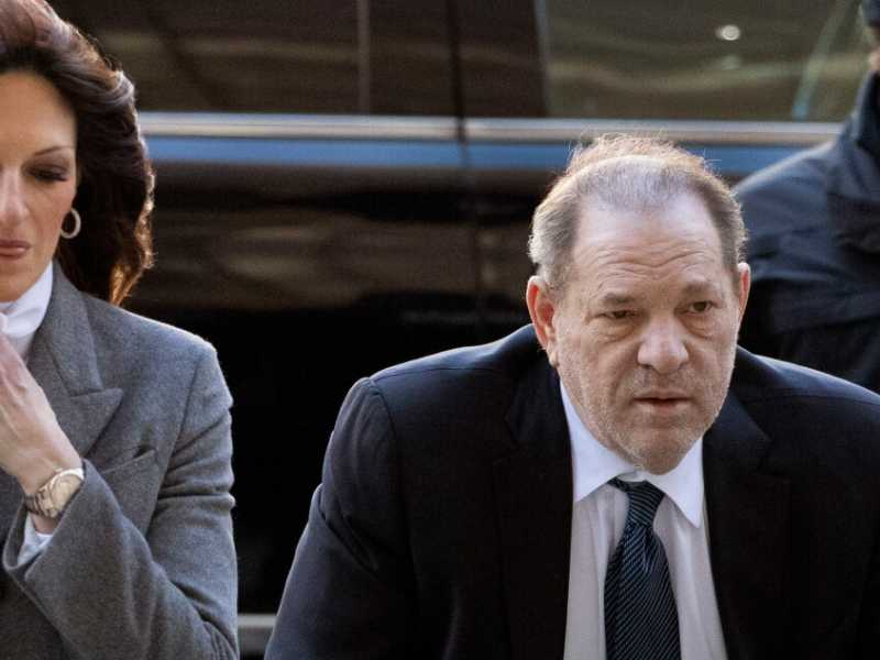 A ottobre 2017, il New York Times e il New Yorker riportano l'accusa di molestie sessuali, aggressioni sessuali o di violenza sessuale di una dozzina di donne (foto LaPresse)