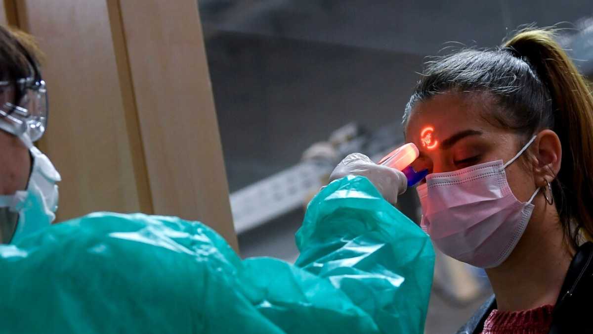 Immagine di La paura, la minimizzazione, la folla e il “contagio sociale”