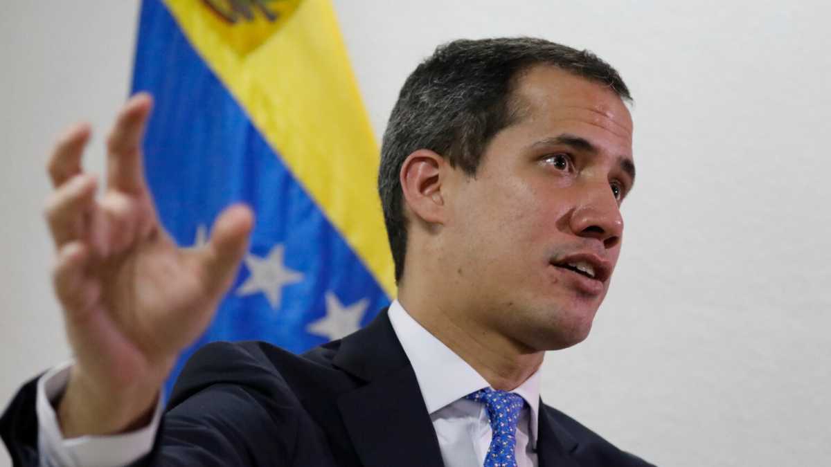 Immagine di Guaidó ci racconta la violenza di Maduro e gli affari con i russi
