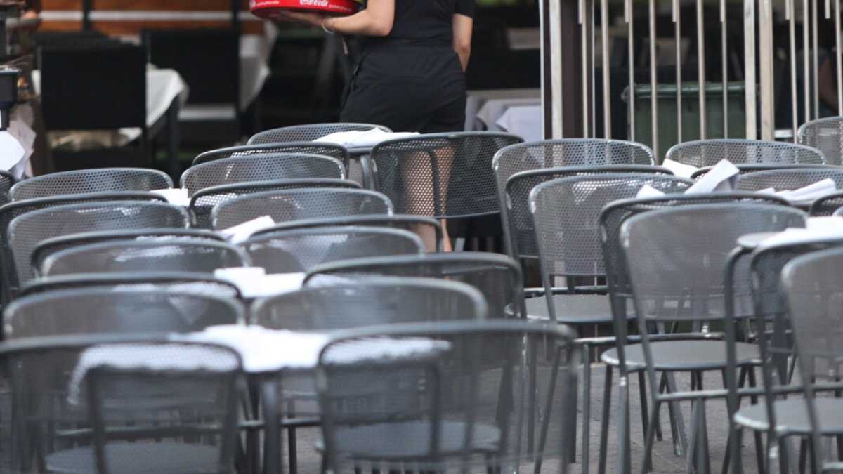 Immagine di Effetto psicosi da coronavirus. Bar e ristoranti in ginocchio