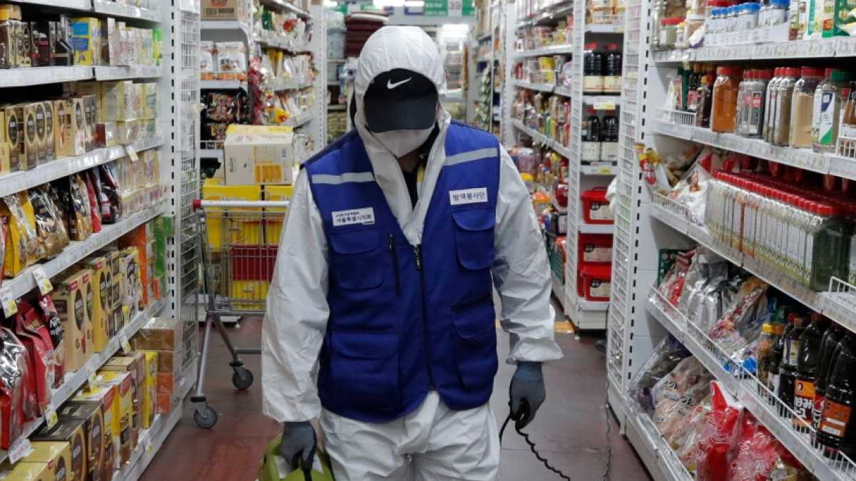 Immagine di Più che le epidemie, ad allarmare dovrebbe essere l’irrazionalità così diffusa