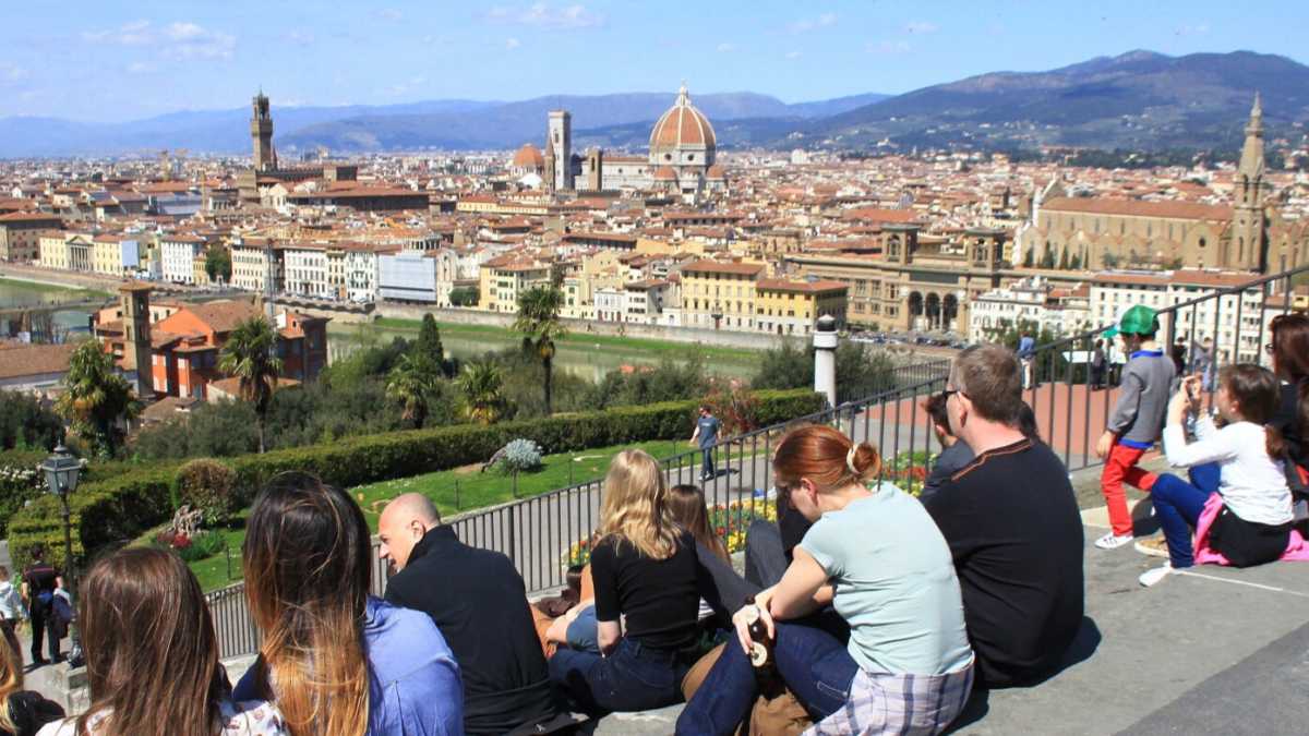 Immagine di Firenze non è “zona rossa” ma turismo ed economia sono già contagiati
