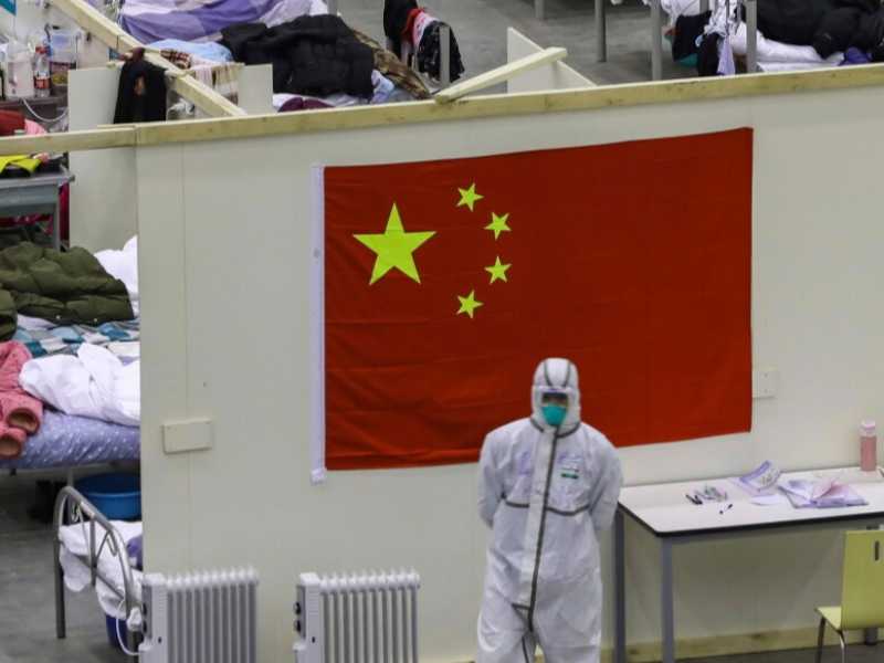 Un centro espositivo di Wuhan convertito in ospedale temporaneo per pazienti affetti da Covid-19 con sintomi lievi (Chinatopix via Ap)