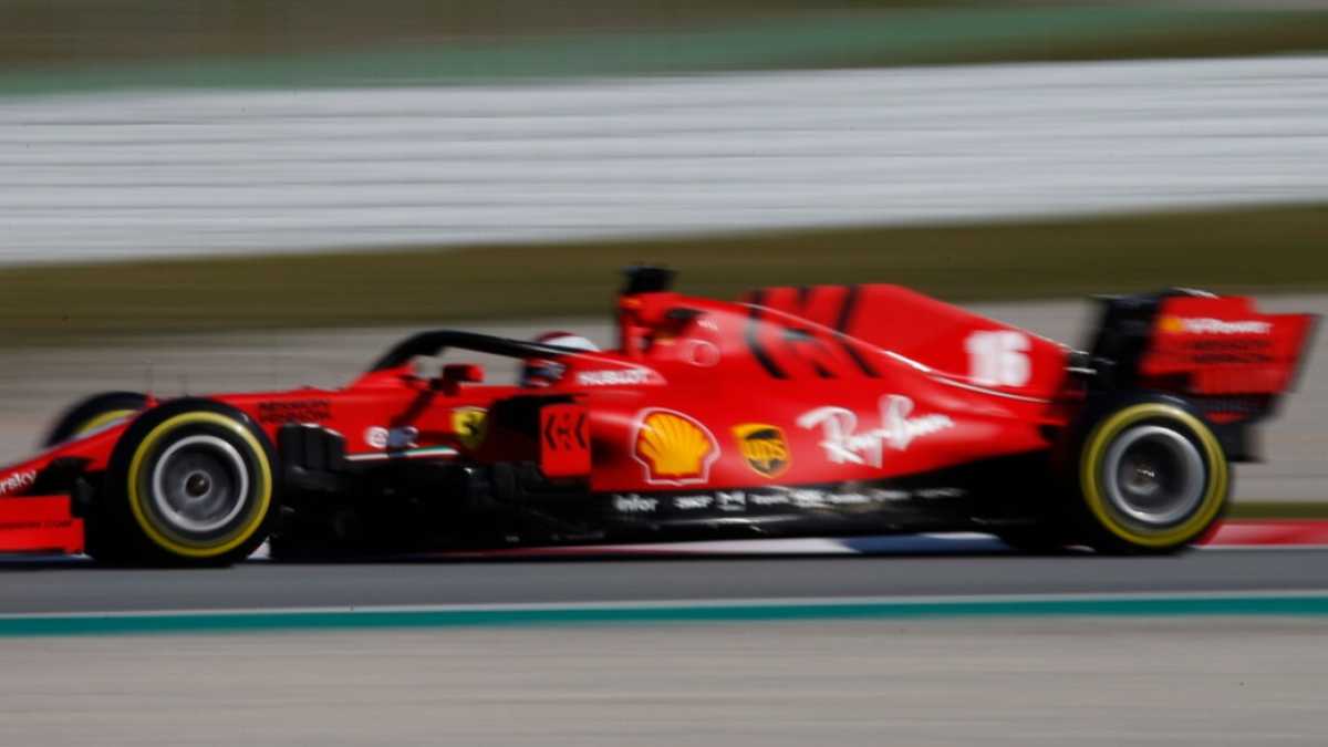 Immagine di Ferrari in quarantena ai test di Barcellona
