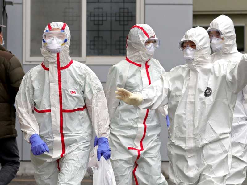 Medici del Dongsan Hospital in Daegu, Corea del sud (LaPresse)