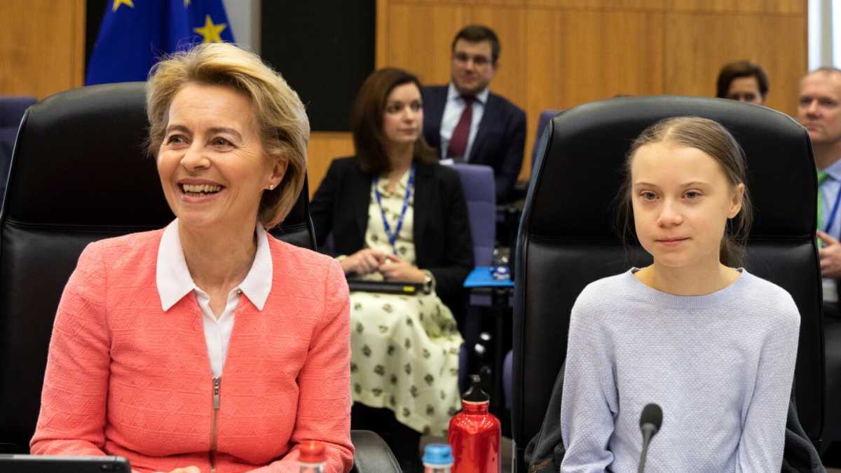 Immagine di I politici che ascoltano Greta per non ascoltarla