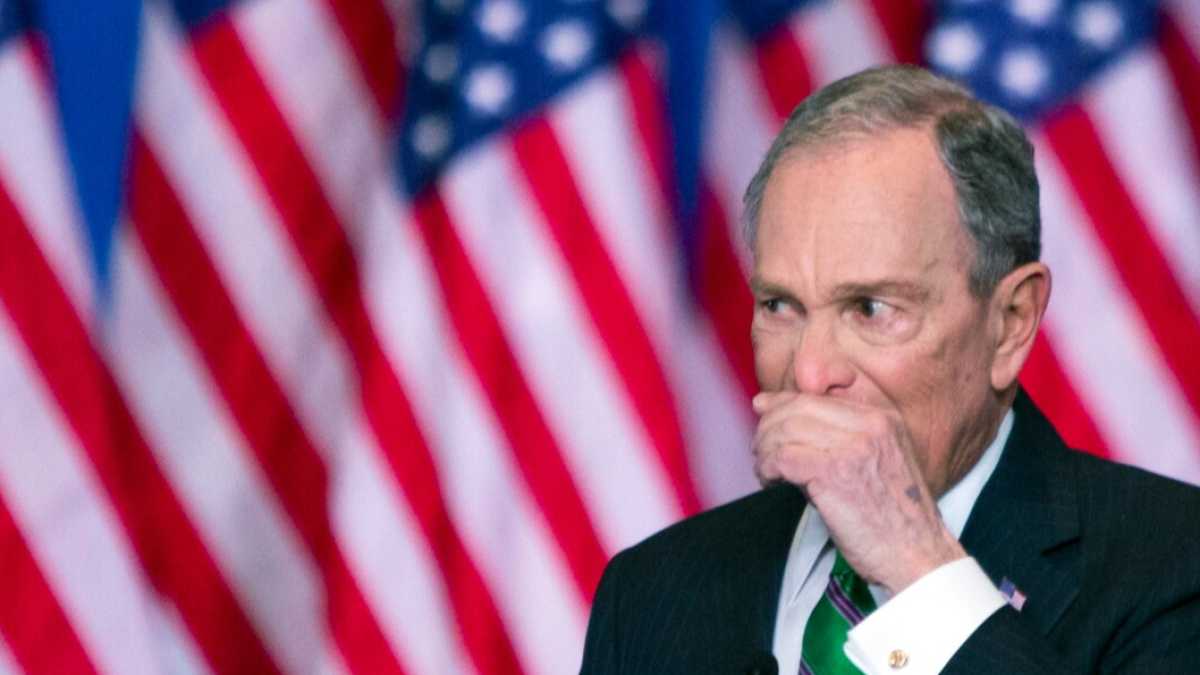 Immagine di Bloomberg esce con stile e mezzo miliardo di dollari in meno da una campagna disastrosa