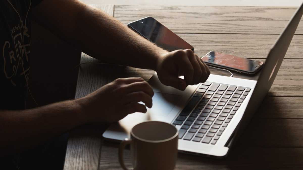 Immagine di Il lavoro che approfitta per cambiare. L’Osservatorio Smart Working del Poli