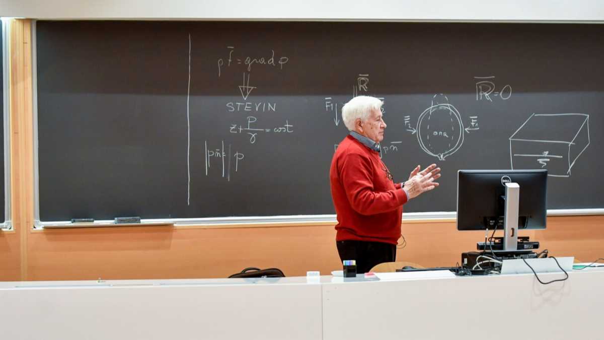 Immagine di Il whatever it takes contro il coronavirus e la scuola a distanza