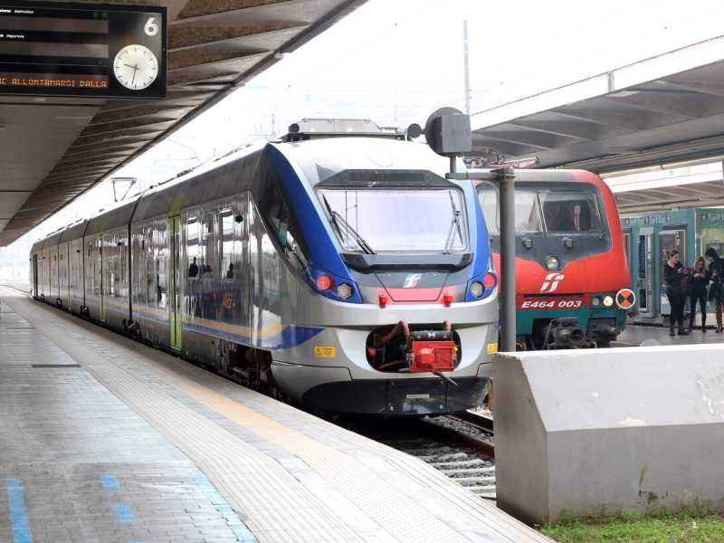 La stazione ferroviaria di Palermo (foto LaPresse)