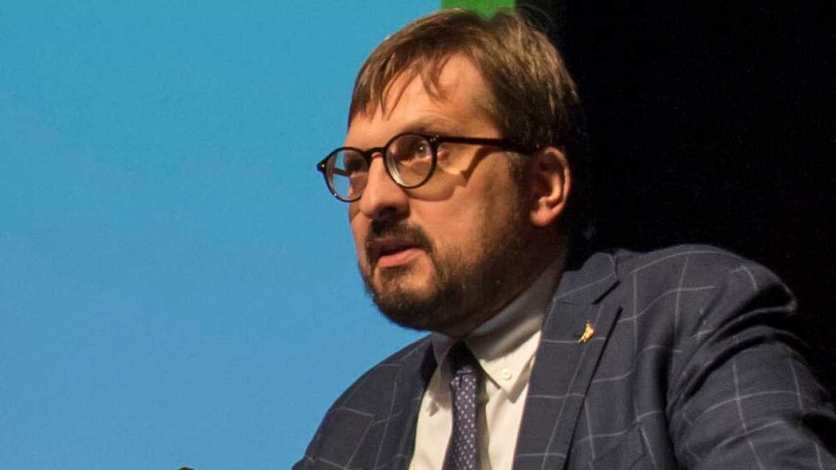 Immagine di "Chiudete tutto", dice Guidesi