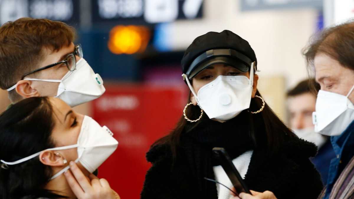 Immagine di E ora il governo valuta la chiusura degli aeroporti