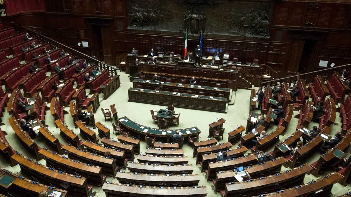 Immagine di Cosa cambia per l’Italia se la Commissione sceglie di attivare la clausola di fuga