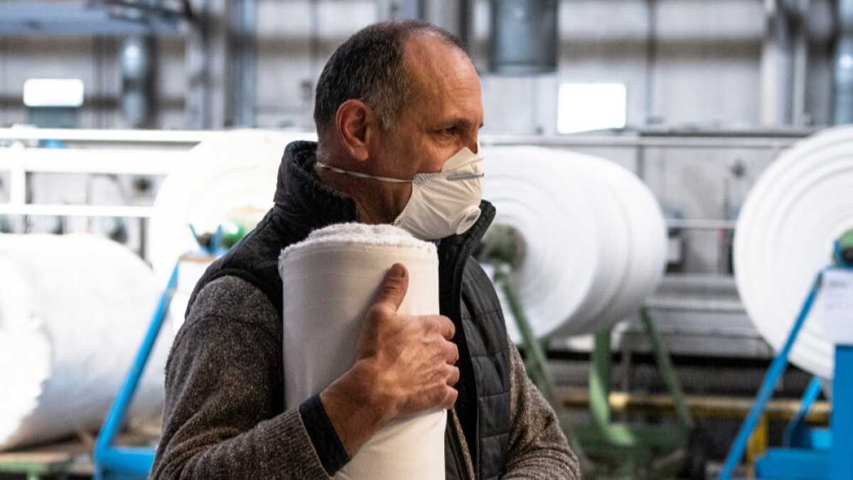 Immagine di La Lombardia che non ha smesso di lavorare (anche uscendo di casa)
