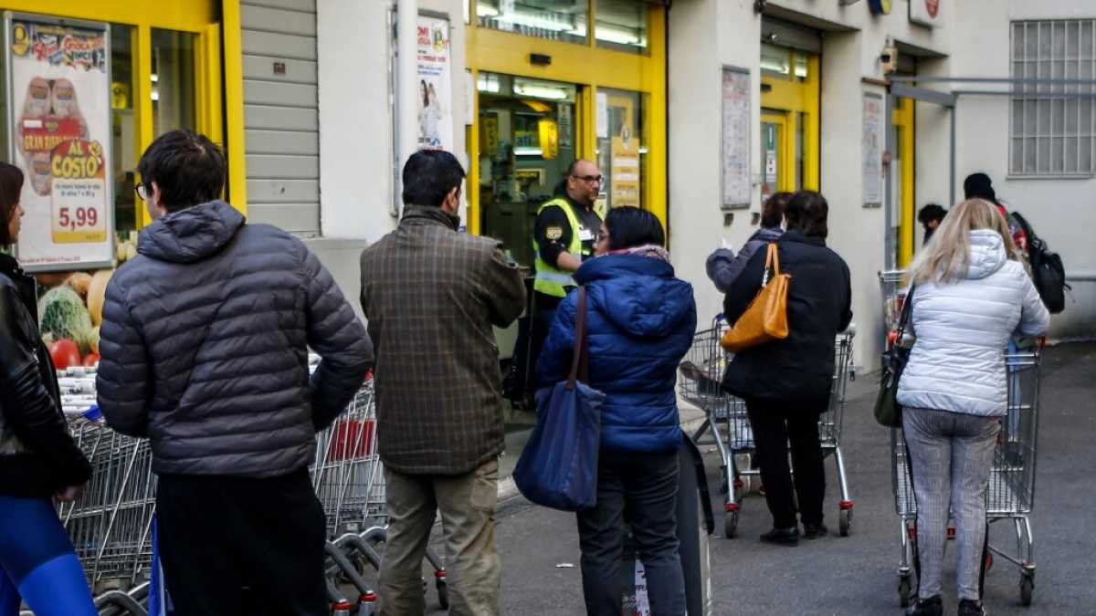 Immagine di L’ultima frontiera della socialità è il supermercato aperto fino alle 19