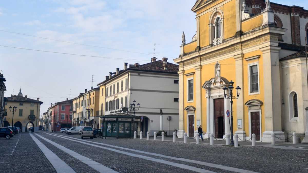 Immagine di Famiglie, paesini, errori e il Caso. Perché il virus ha colpito proprio la Lombardia?