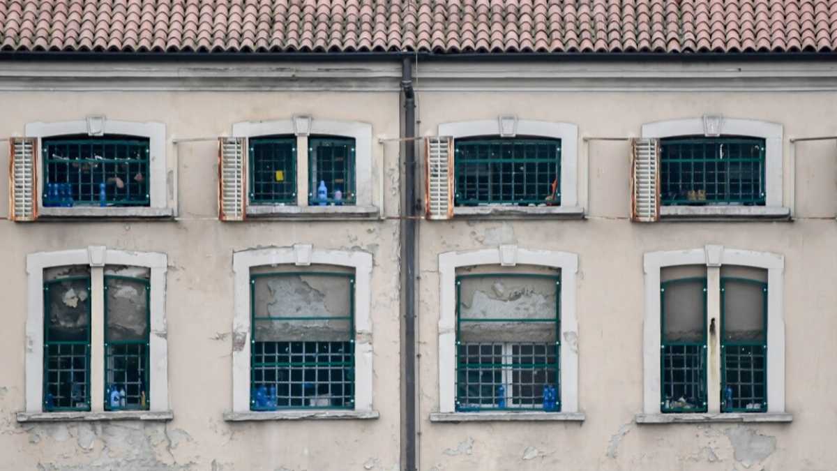 Immagine di Così si combatte il virus in prima linea. In carcere
