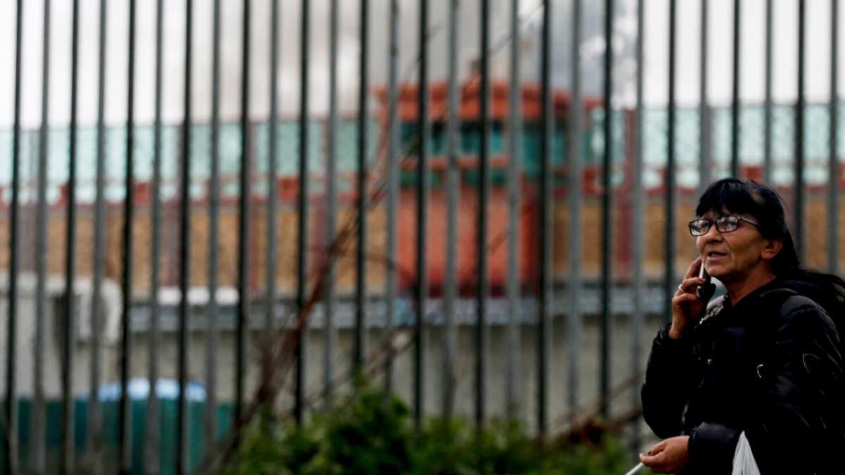 Immagine di A quasi nessuno importa se i detenuti possono mantenere le distanze