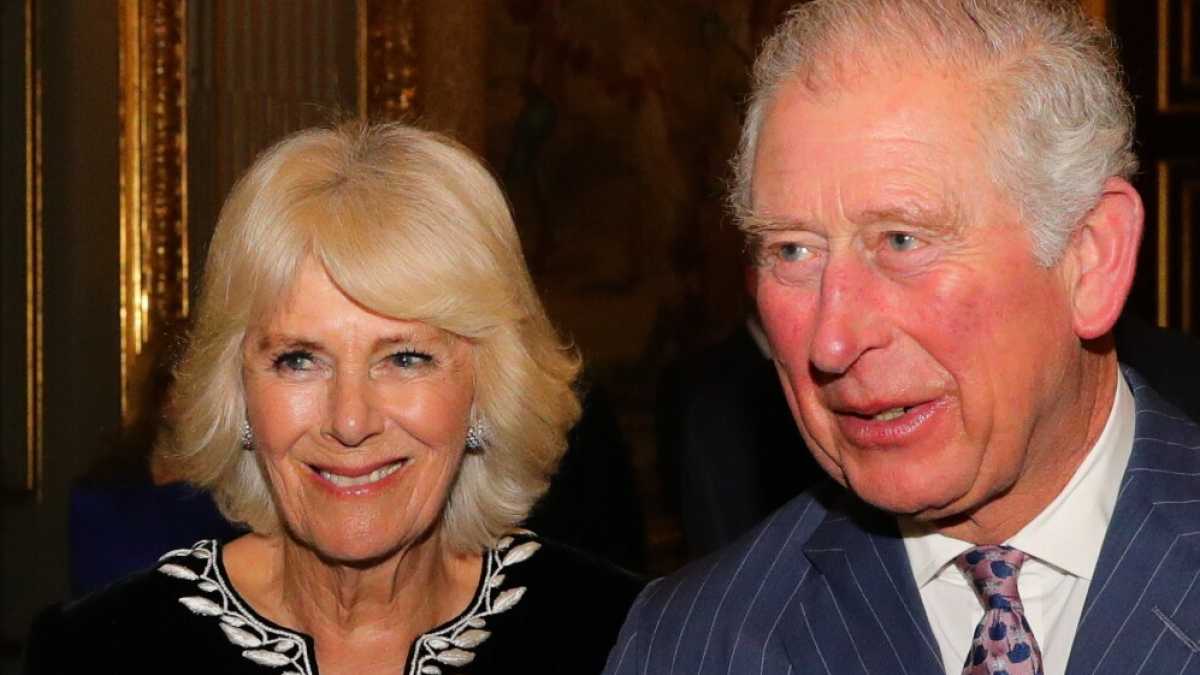 Immagine di Carlo e la Corona sbagliata