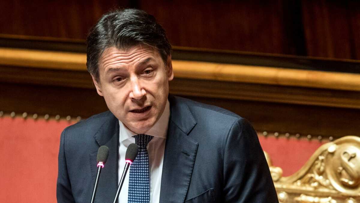 Immagine di Conte a caccia della manina