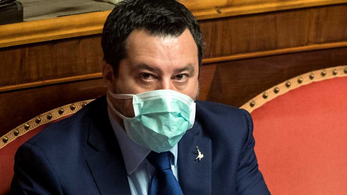 Immagine di Salvini cerca la tregua istituzionale ma non rinuncia a essere un bullo