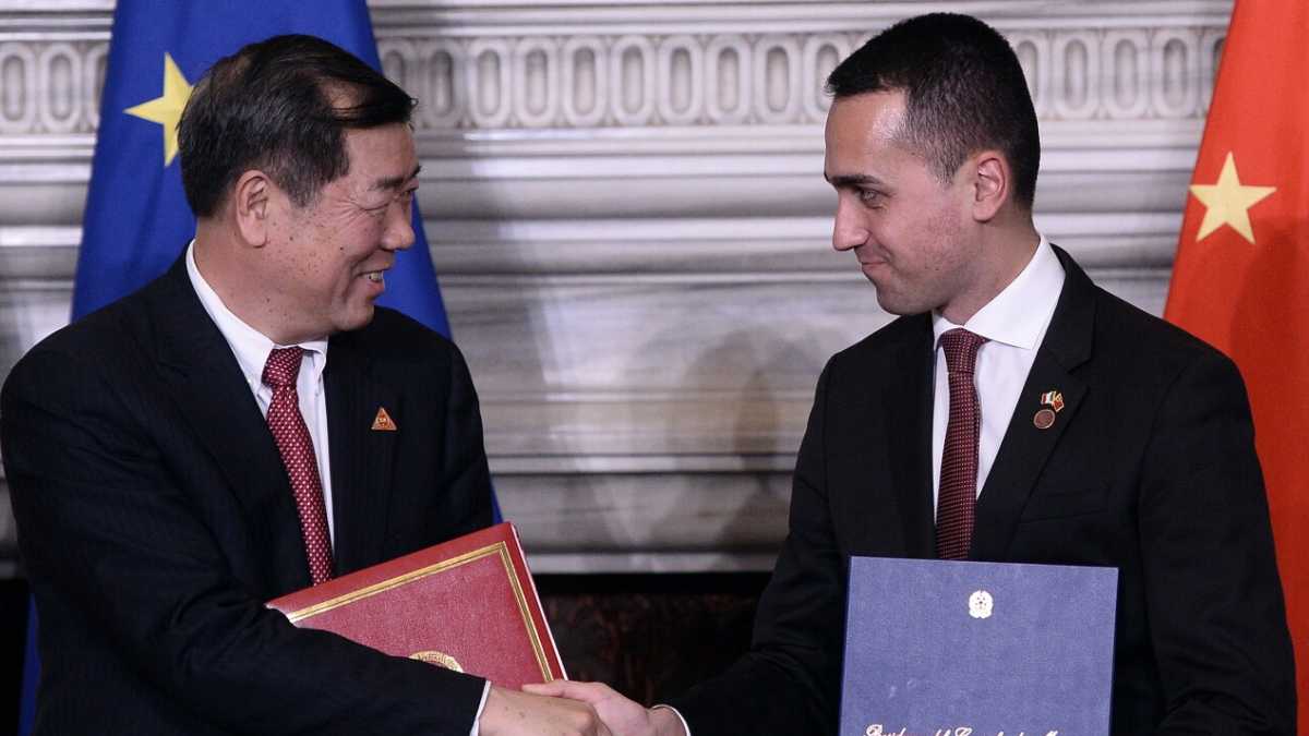 Immagine di Ogni volta che vedo Di Maio penso a Forrest Gump