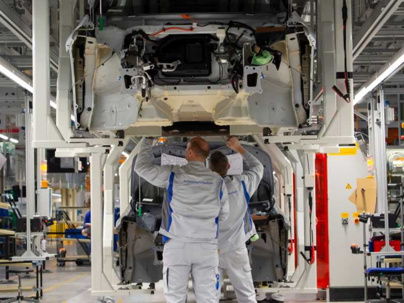 Nell'impianto di produzione della elettrica Volkswagen ID3 a Zwickau