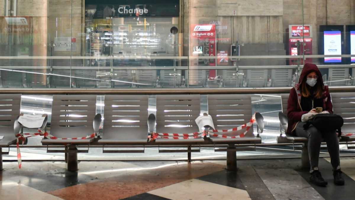 Immagine di Più che a una guerra questi giorni malinconici assomigliano a un gigantesco limbo