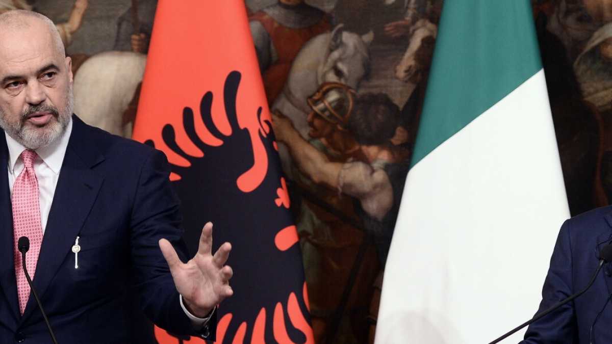 Immagine di “Più debito, più Europa”. Edi Rama ci dice come si salva la democrazia dal virus