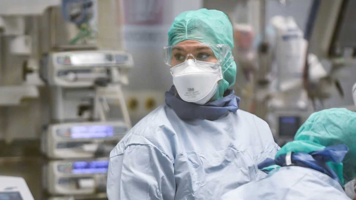 Immagine di “Medici, infermieri e operatori sanitari sono i nostri guerrieri. Non li lasceremo soli”