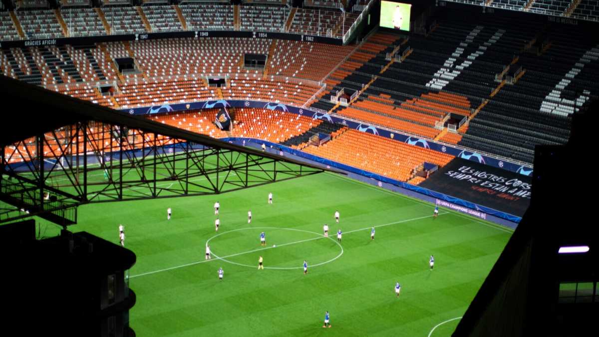 Immagine di Il virus non è il calcio. Lettera ai 60 milioni di esperti di pandemie