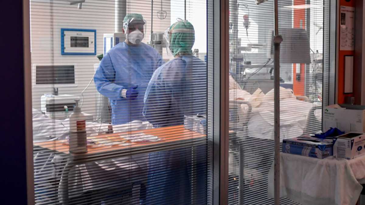 Immagine di Lettera da Brescia. Il dott. Rozzini, il morbo, i suoi vecchi e i canti