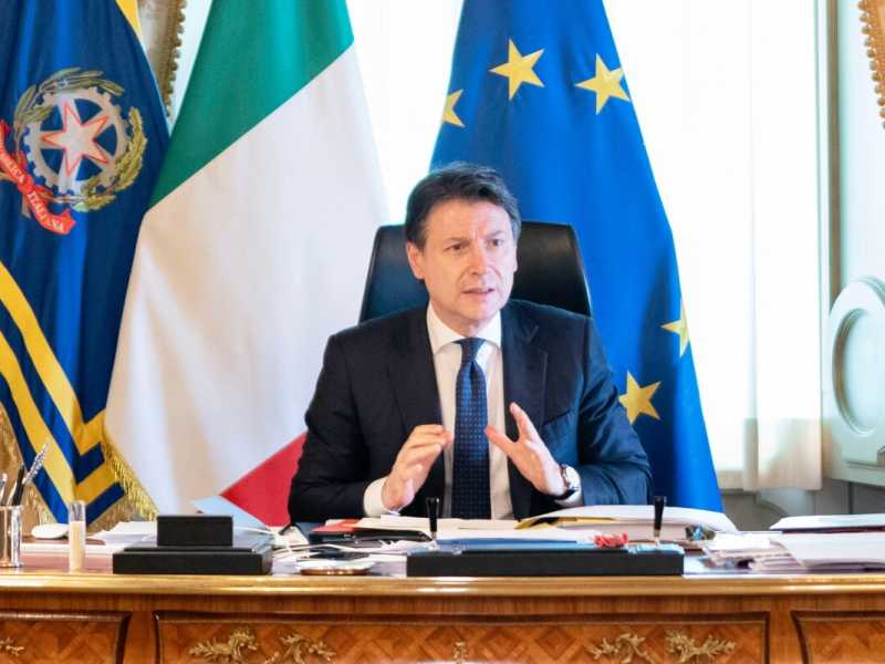 Il Presidente del Consiglio Giuseppe Conte a Palazzo Chigi (foto LaPresse)