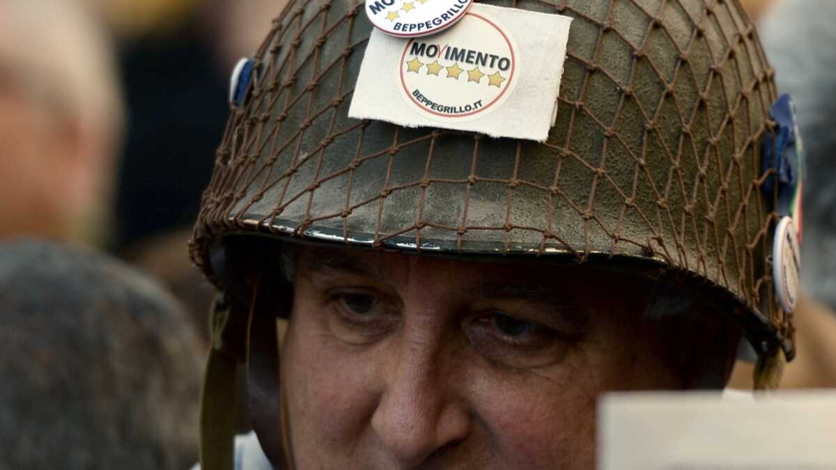 Immagine di I sovranisti del M5S hanno nostalgia di Salvini. E ripropongono le sue ricette economiche