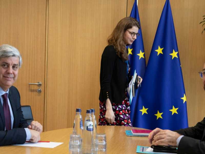 Mario Centeno e Charles Michel (foto LaPresse)