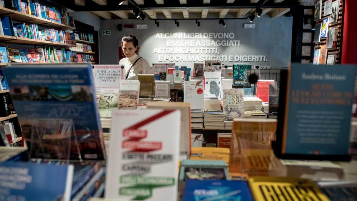 Immagine di Sono i tempi in cui sembra che se non vai in libreria la tua anima muore