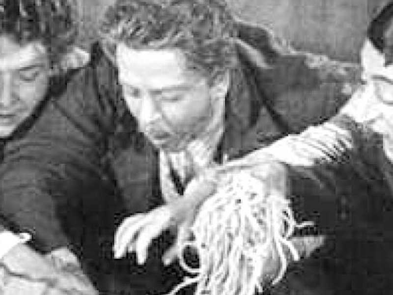 immagine tratta dal film "Miseria e nobilt&agrave;"