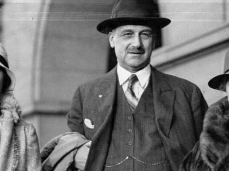 Amadeo Peter Giannini, nato a San Jose il 6 maggio 1870, è stato un banchiere statunitense di origine italiana (Bank of America)