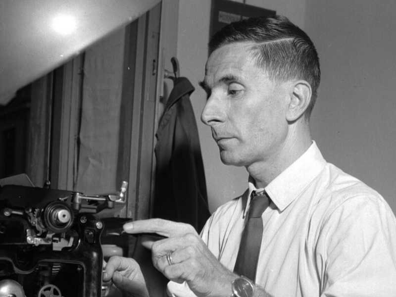 Dino Buzzati (foto LaPresse)