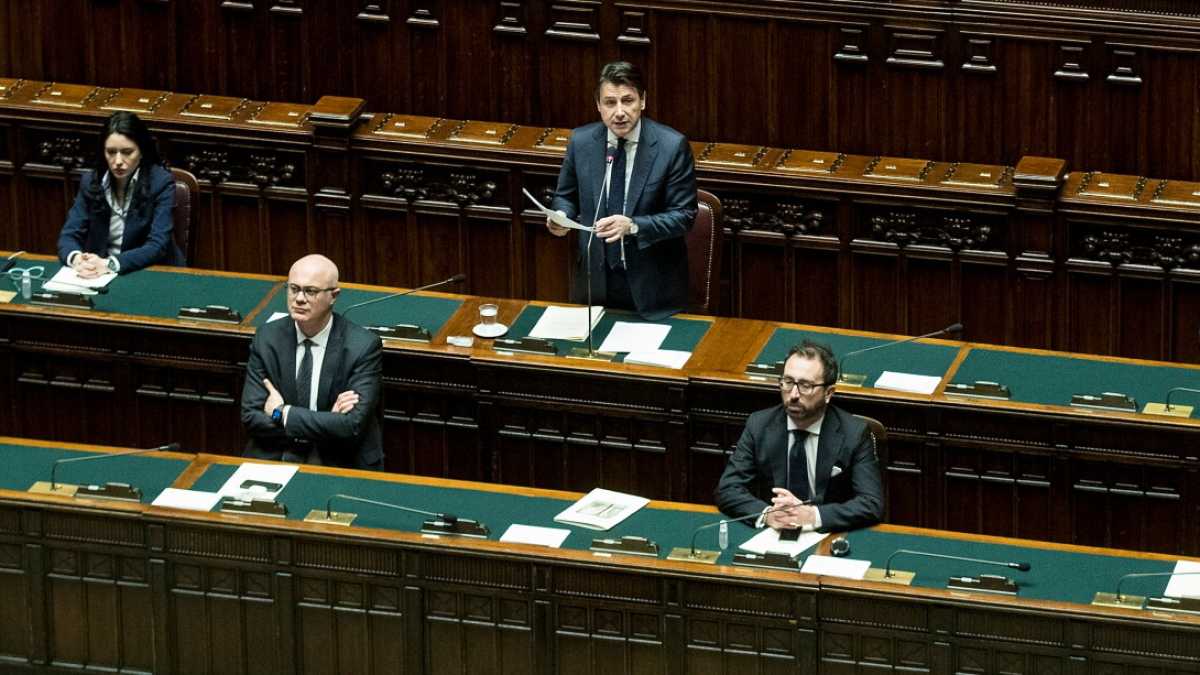 Immagine di Dopo i pieni poteri, la pandemia: come si è svilito il Parlamento