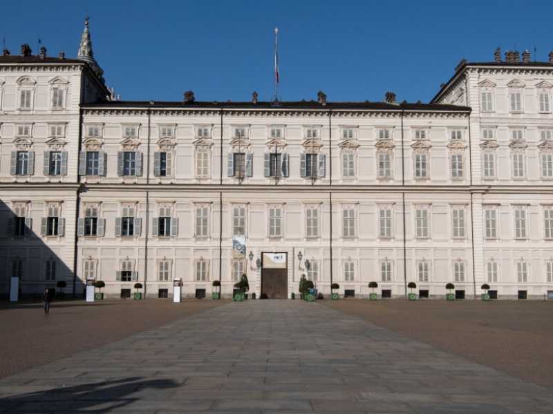 Palazzo Reale a Torino in un'immagine scattata lo scorso 19 marzo (foto LaPresse)