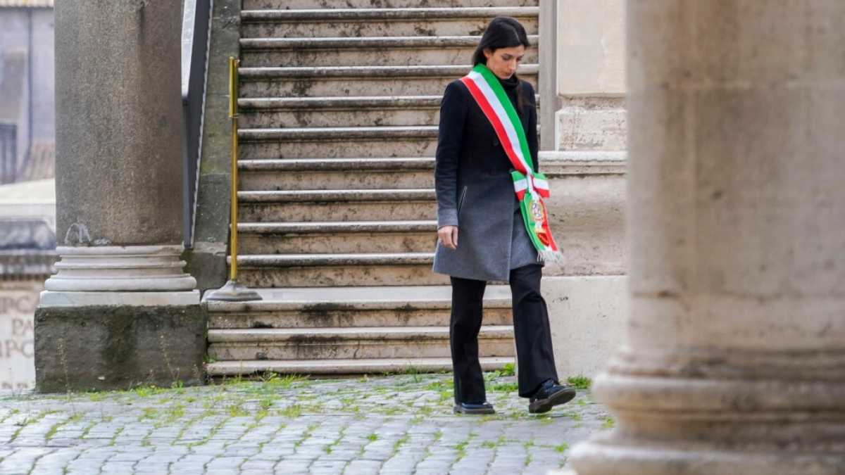 Immagine di Sindaca miracolata?