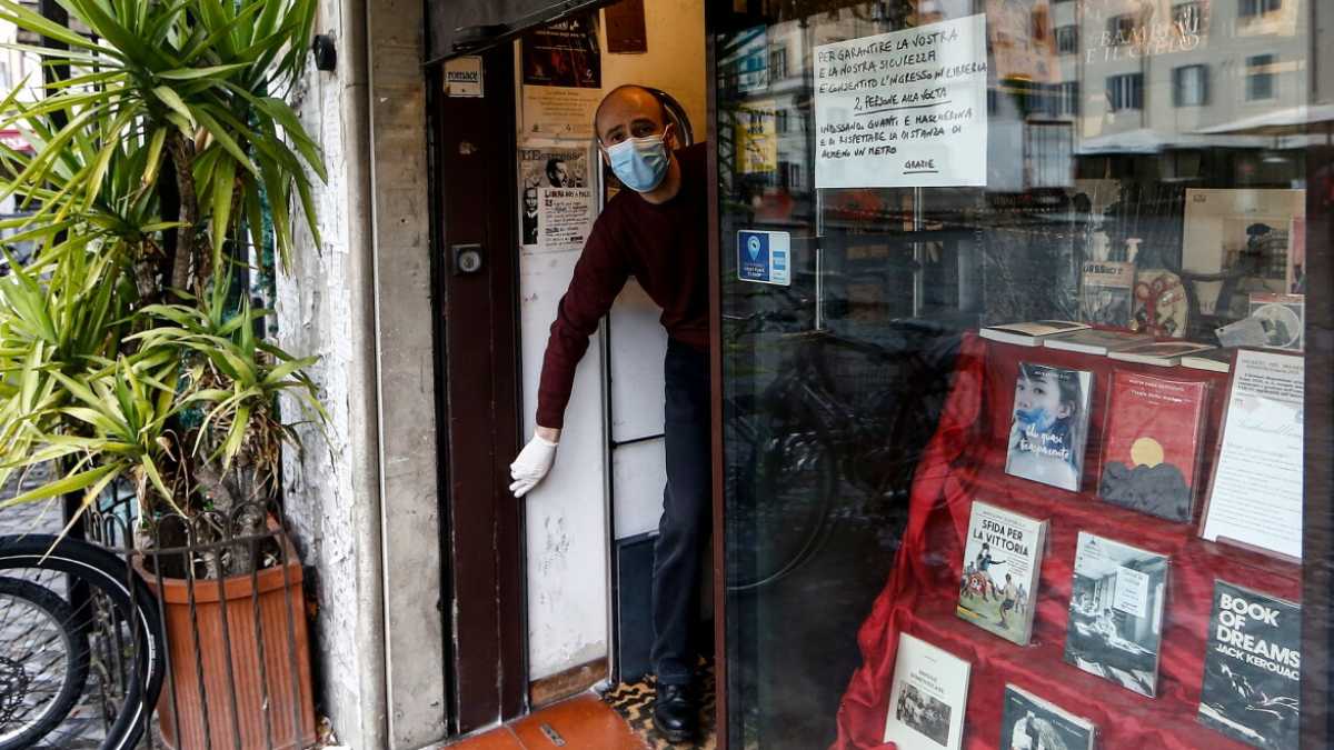 Immagine di “Qui in libreria più giornalisti che clienti, era meglio restare chiusi”