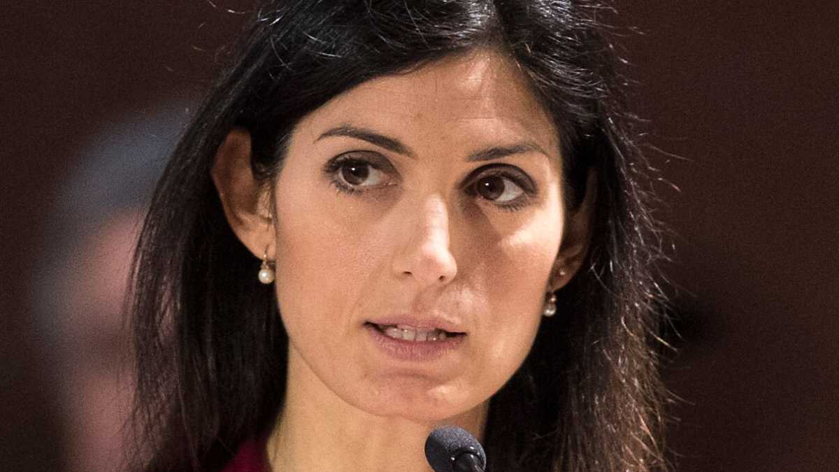 Immagine di C’è da ridere: tutti in bicicletta e monopattino, dice la Raggi